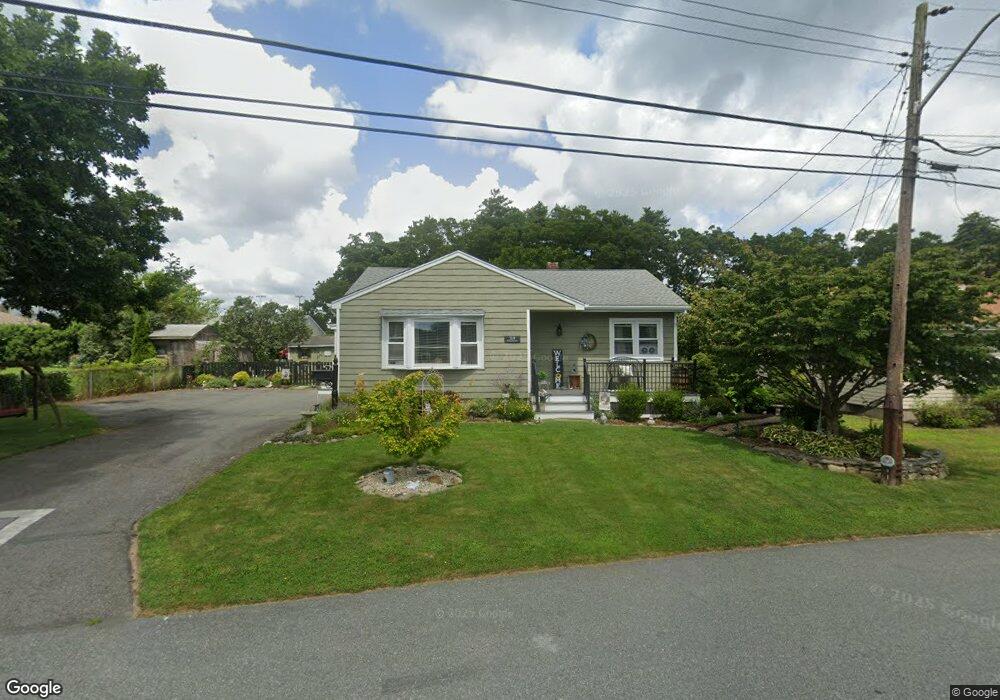 59 Wamsutta Ave, Acushnet, MA 02743 - photo 1