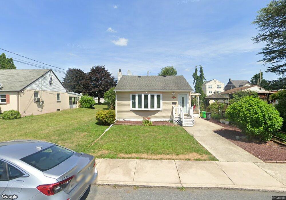1227 S Race St unit 1229, Allentown, PA 18103 - photo 1