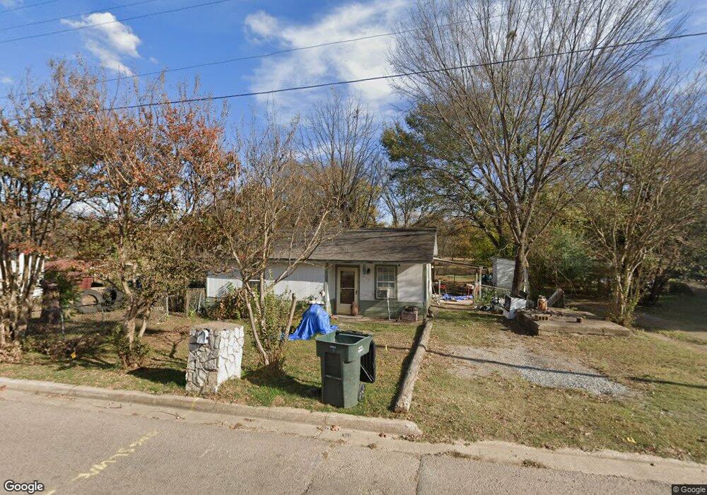 817 NE 4th Ave, Durant, OK 74701 - photo 1