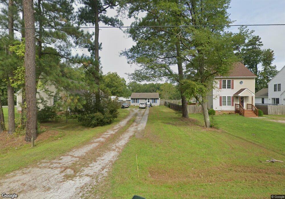 620 E Magnolia Ave, West Point, VA 23181 - photo 1