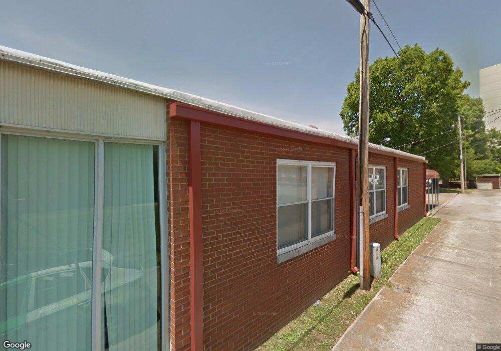 210 W Tennessee St, Florence, AL 35630 - photo 1