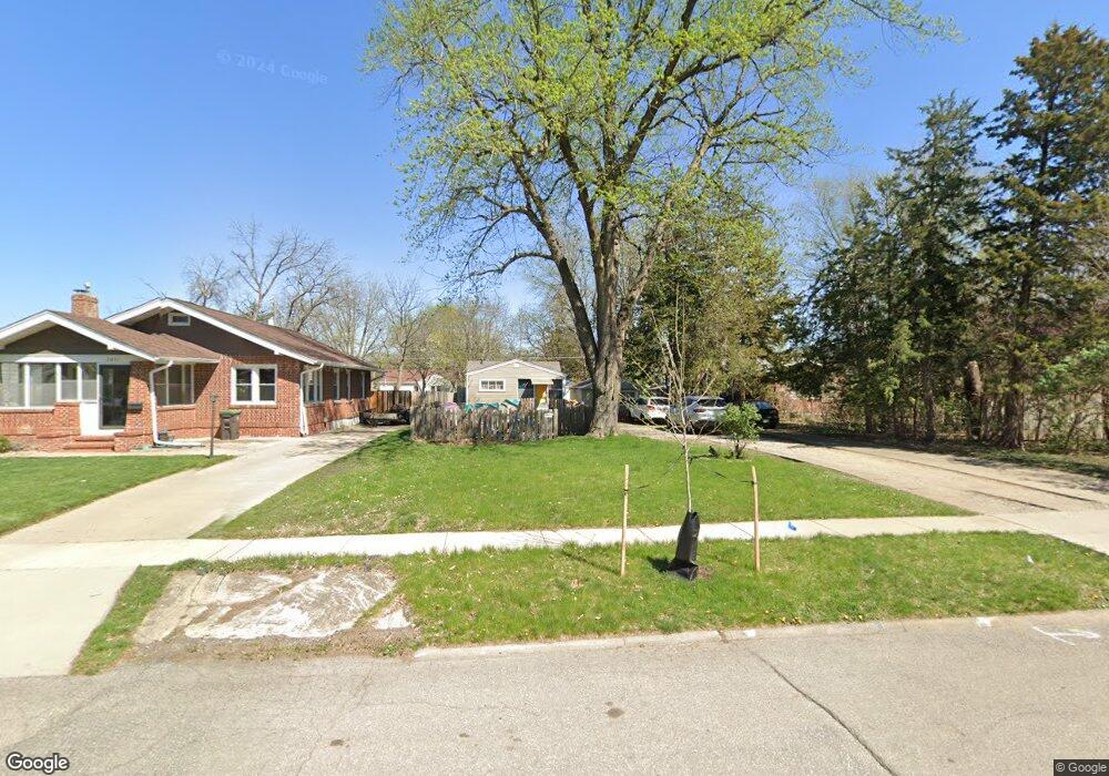 2321 37th St, Des Moines, IA 50310 - photo 1