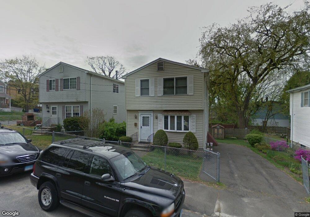 7 Crownbrook Dr, Waterbury, CT 06704 - photo 1