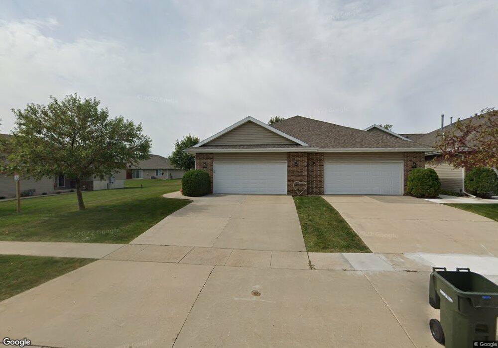 1312 Aspen Dr unit 1312, Waterloo, IA 50701 - photo 1