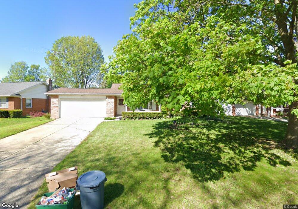 1392 Williamsburg Rd, Flint, MI 48507 - photo 1