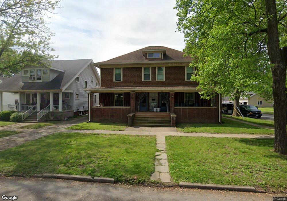 2319 Prairie Ave, Mattoon, IL 61938 - photo 1