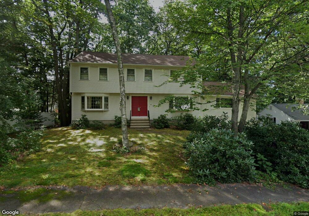 4 Byron Dr, Nashua, NH 03062 - photo 1