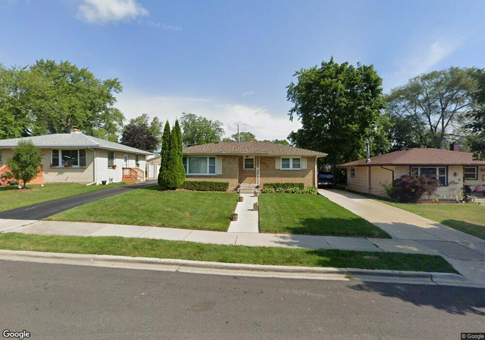 2608 W Grove Ave, Waukegan, IL 60085 - photo 1