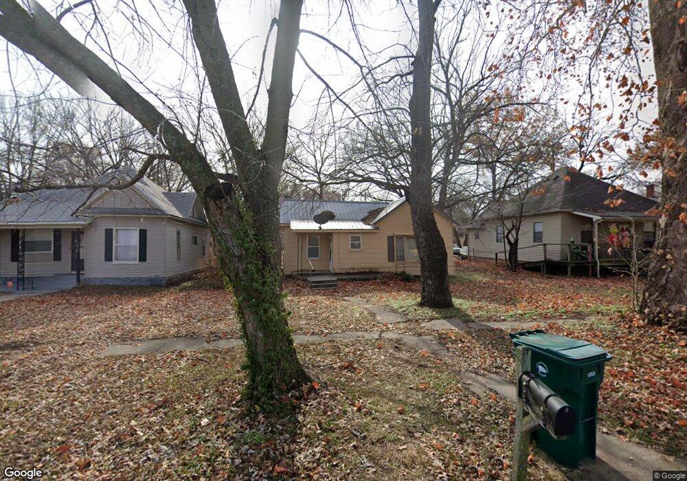 1220 Grand Ave, Parsons, KS 67357 - photo 1