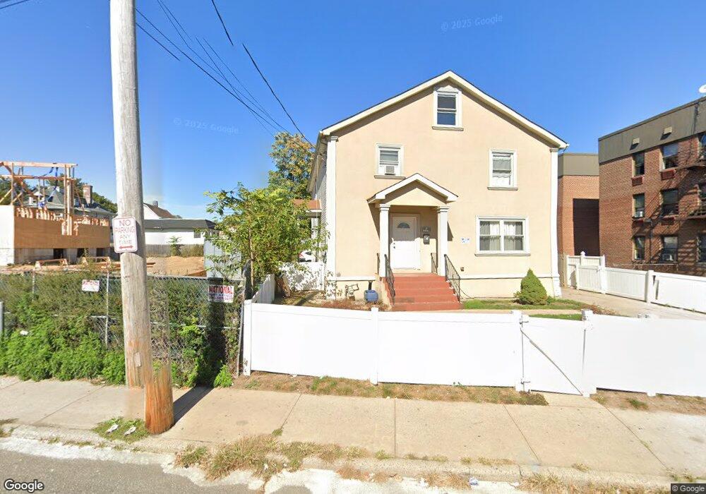 7 Jackson St, Hempstead, NY 11550 - photo 1