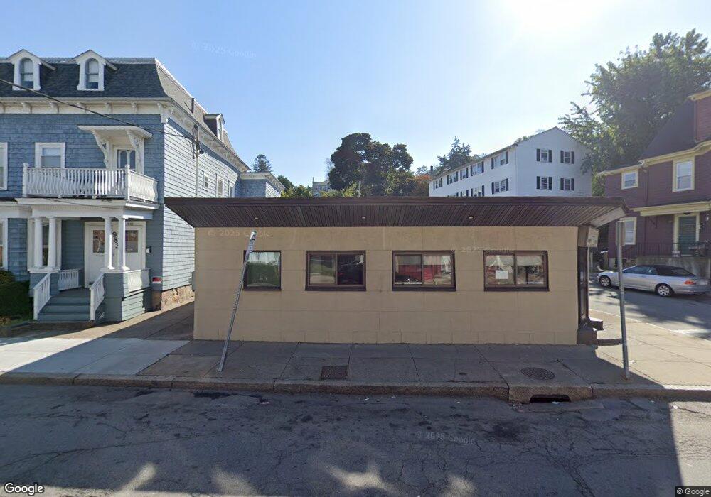 983 N Main St, Fall River, MA 02720 - photo 1