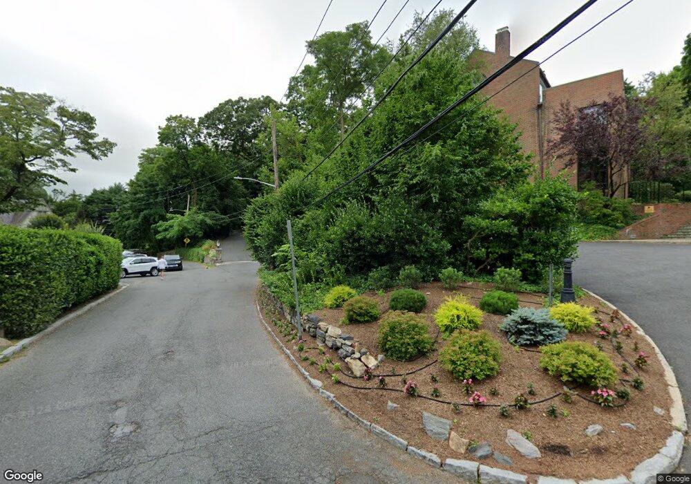 31 Gramatan Ct, Bronxville, NY 10708 - photo 1