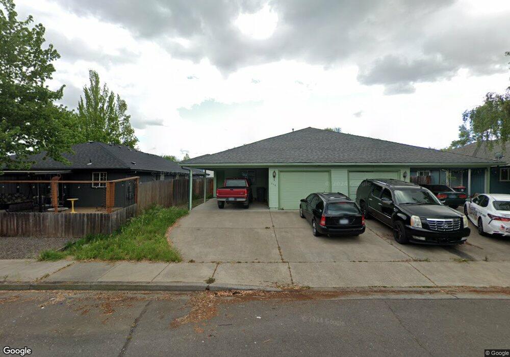 516 Primrose Dr, Central Point, OR 97502 - photo 1