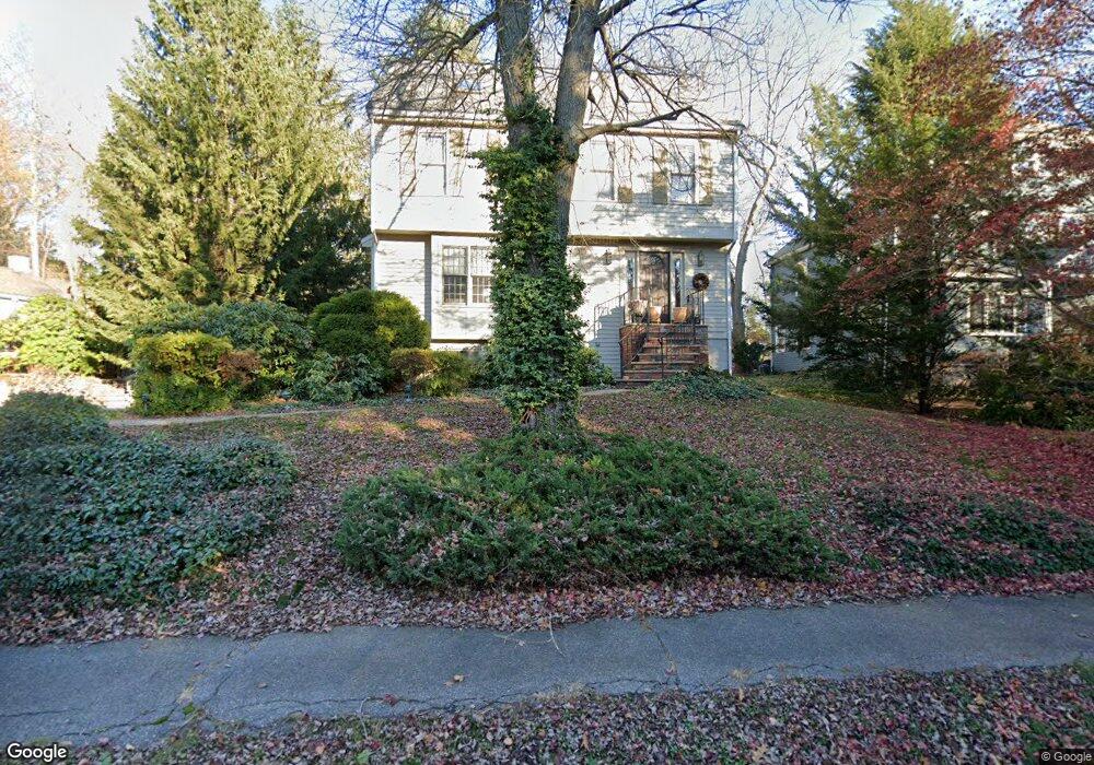 17 Rockland St, Wellesley Hills, MA 02481 - photo 1