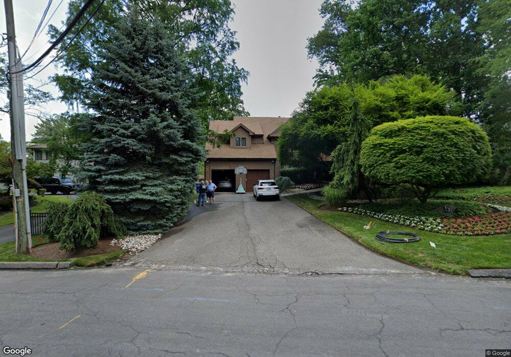 5 Forest Rd, Tenafly, NJ 07670 - photo 1