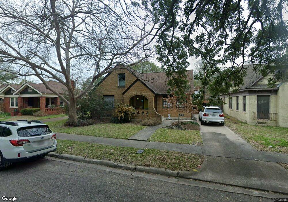 811 Pizer St, Houston, TX 77009 - photo 1