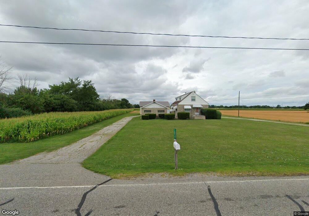 1037 N Towerline Rd, Saginaw, MI 48601 - photo 1