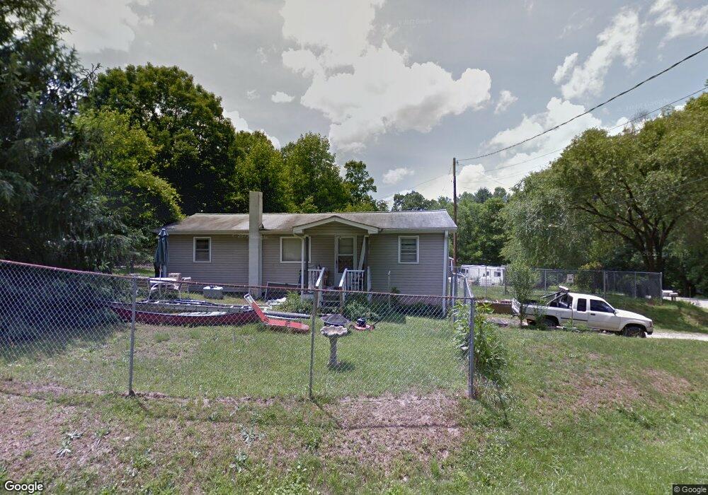 874 Waddell Dr, Hendersonville, NC 28792 - photo 1