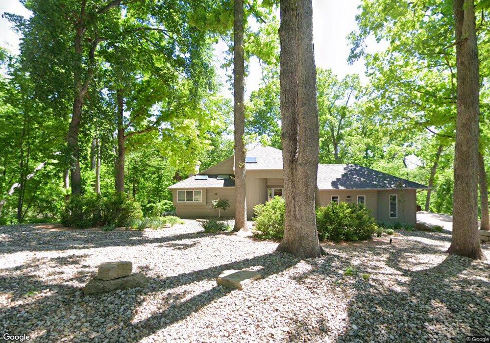 2560 Indian Hill Rd, Cedar Rapids, IA 52403 - photo 1