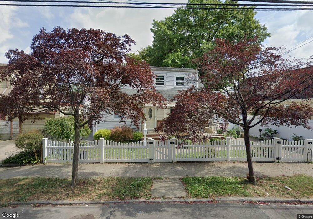 4955 164th St, Fresh Meadows, NY 11365 - photo 1