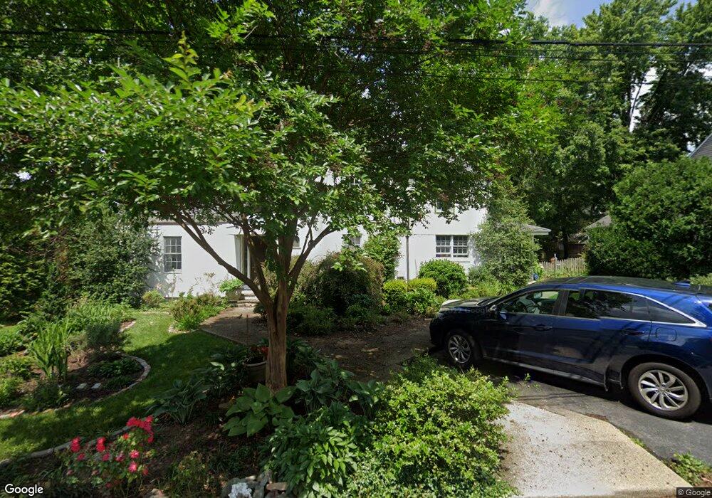 632 Round Oak Rd, Towson, MD 21204 - photo 1