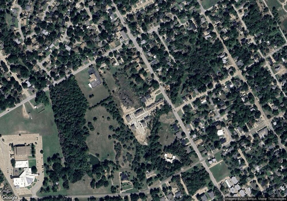 1207 N Clay St, Ennis, TX 75119 - photo 1