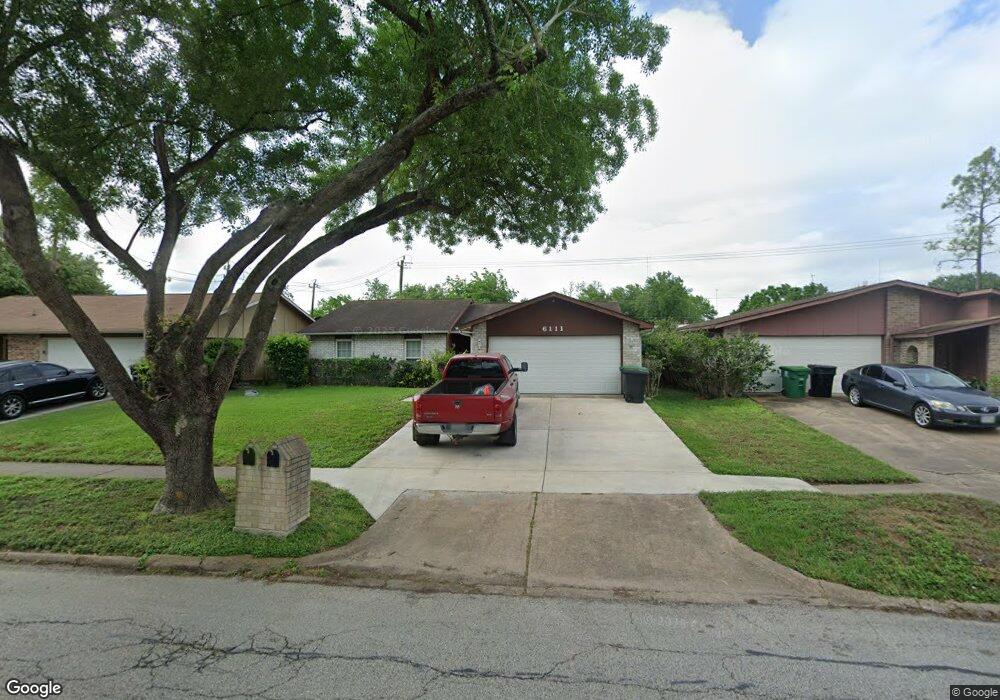 6111 W Ridgecreek Dr, Houston, TX 77053 - photo 1