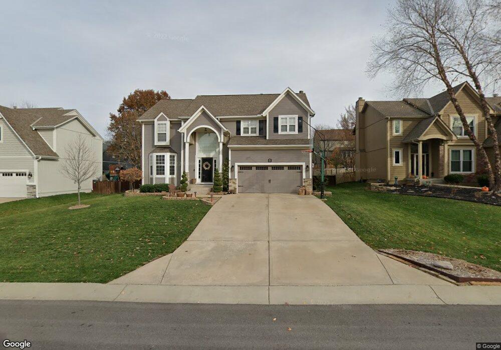 5317 Chouteau St, Shawnee, KS 66226 - photo 1