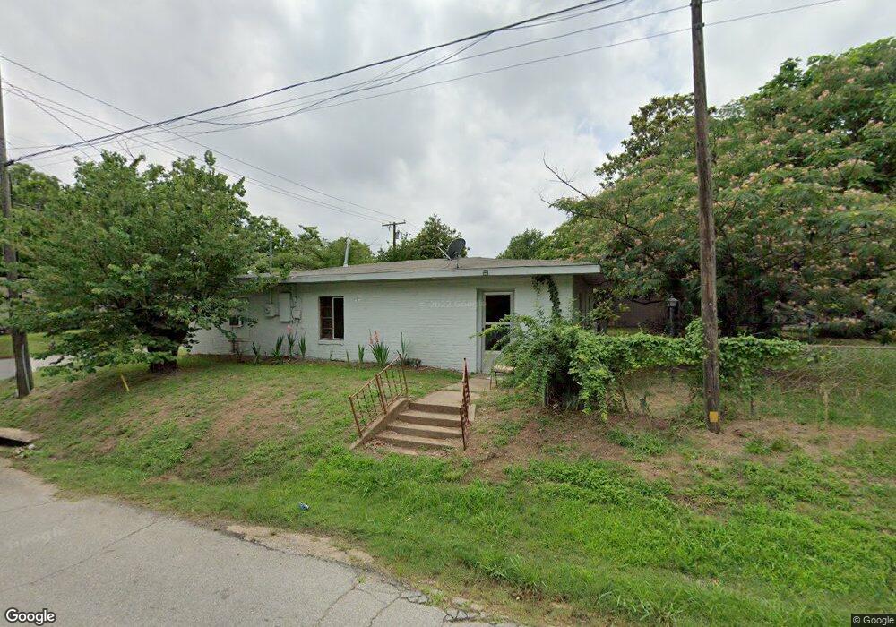 901 W Coffin St, Denison, TX 75020 - photo 1