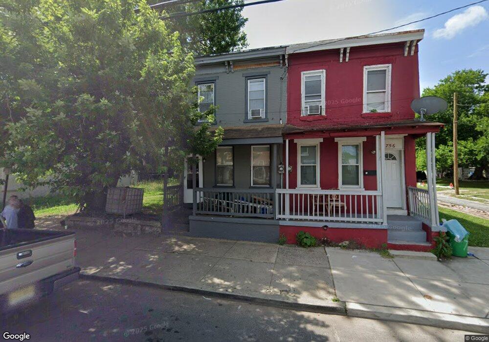 758 Pine St, Camden, NJ 08103 - photo 1