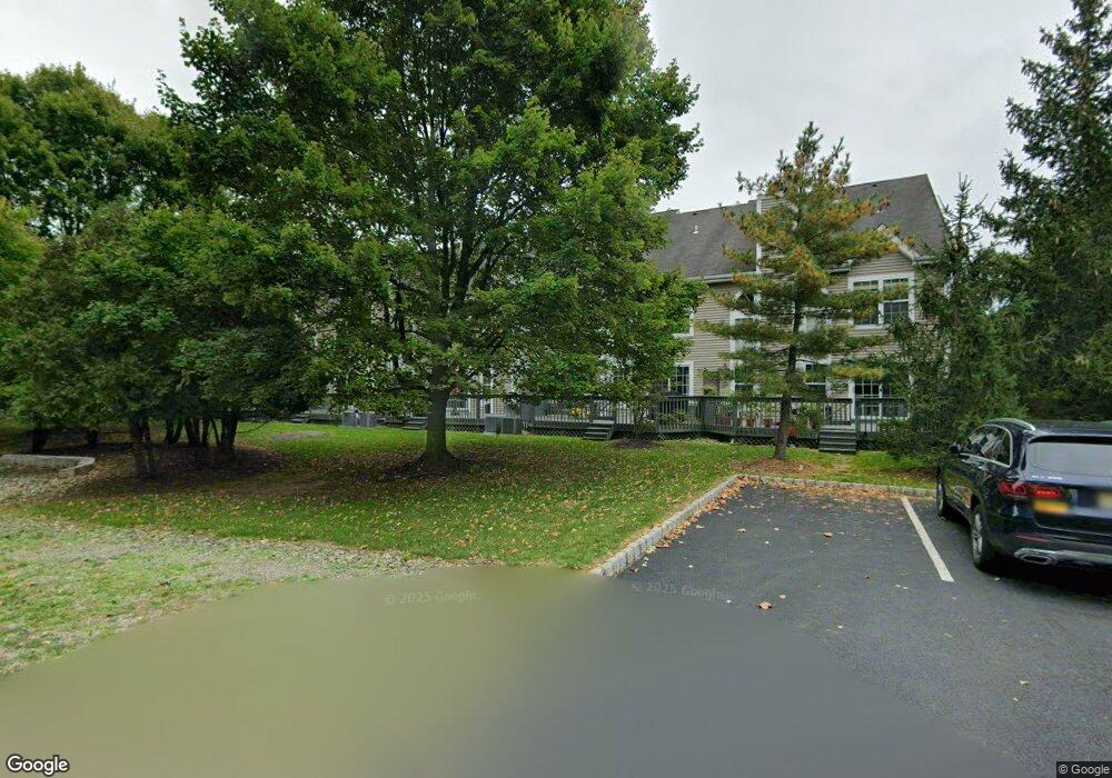 6 Winters Ct unit 3, Clark, NJ 07066 - photo 1