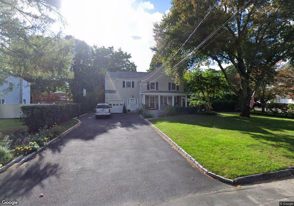 112 Minivale Rd, Stamford, CT 06907 - photo 1