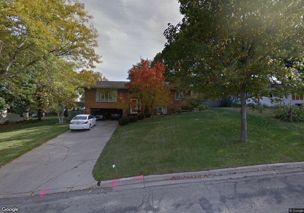 1205 Birch Hill Dr, Albert Lea, MN 56007 - photo 1