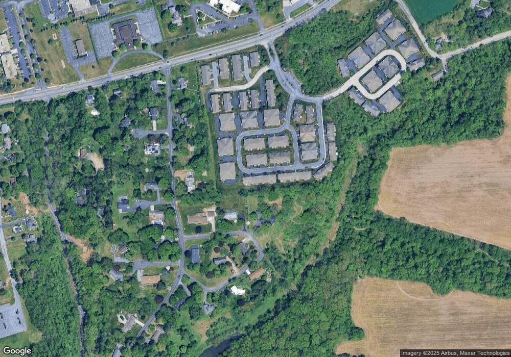 122 Leonard Ln, Harrisburg, PA 17111 - photo 1