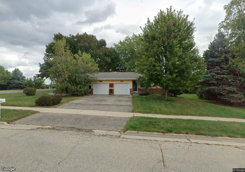 685 Dunn Ave, Oregon, WI 53575 - photo 1