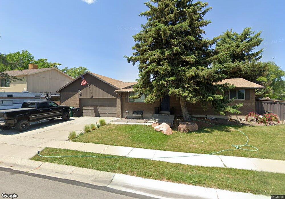 7512 S 2840 W, West Jordan, UT 84084 - photo 1
