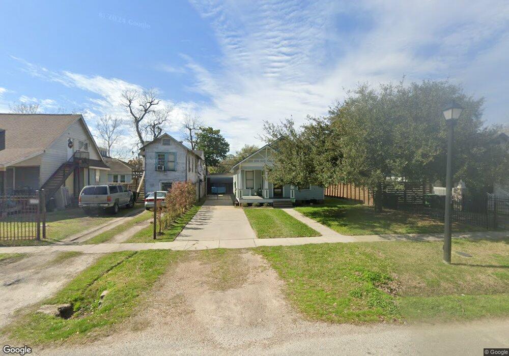 1511 Columbia St, Houston, TX 77008 - photo 1