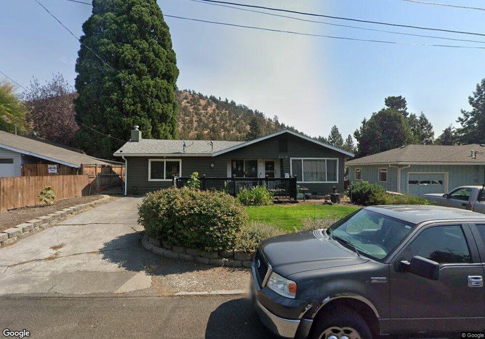 904 NE 12th St, Bend, OR 97701 - photo 1