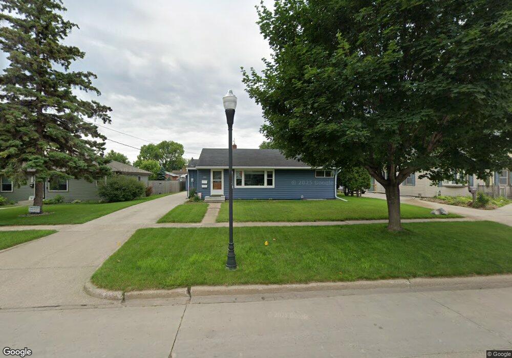 1702 2nd Ave S, Fargo, ND 58103 - photo 1
