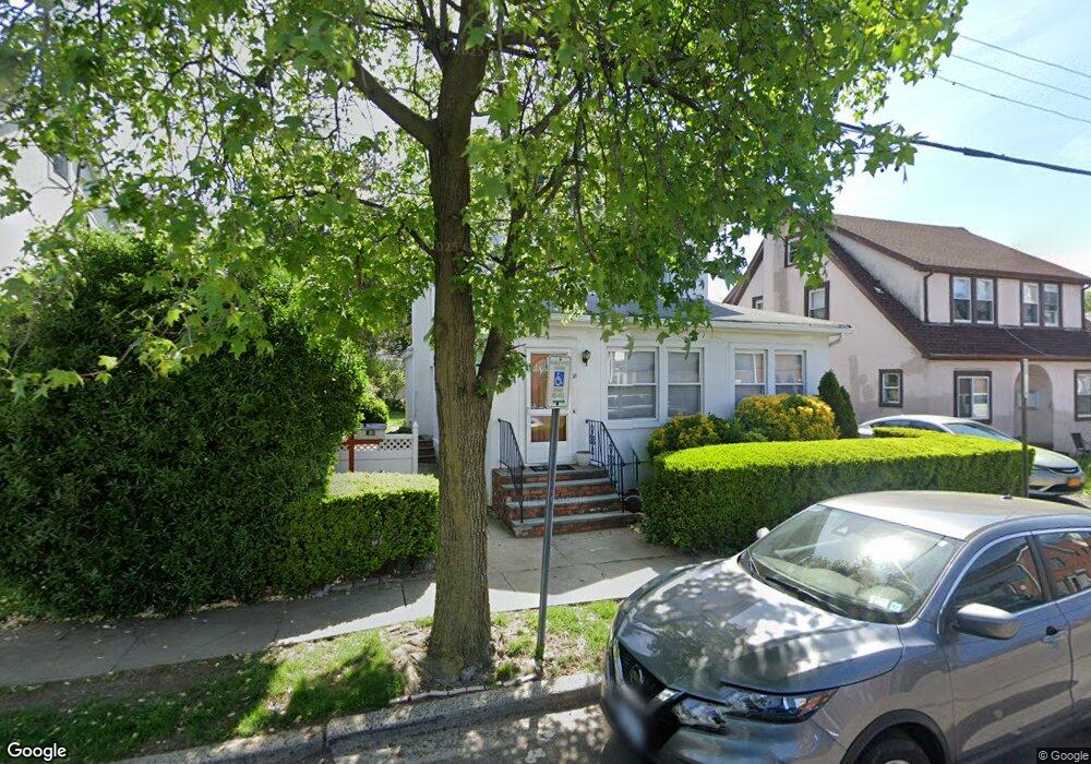 18 Franklin St, Franklin Square, NY 11010 - photo 1