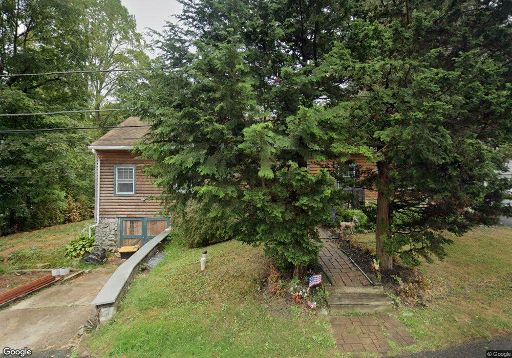 33 Pine St, Newtown Square, PA 19073 - photo 1