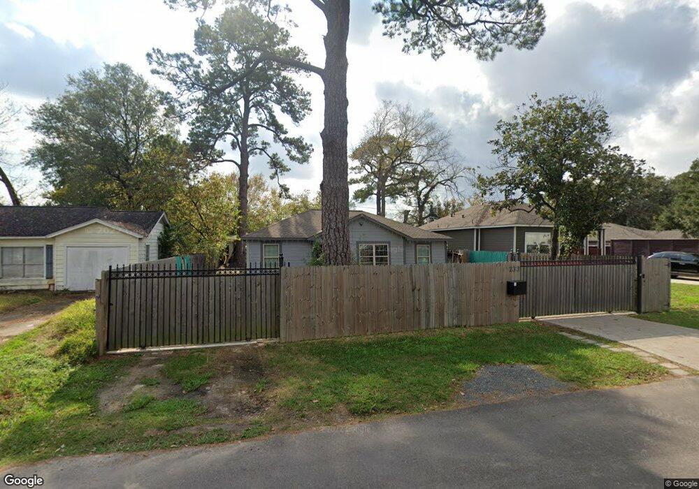 233 W 44th St, Houston, TX 77018 - photo 1