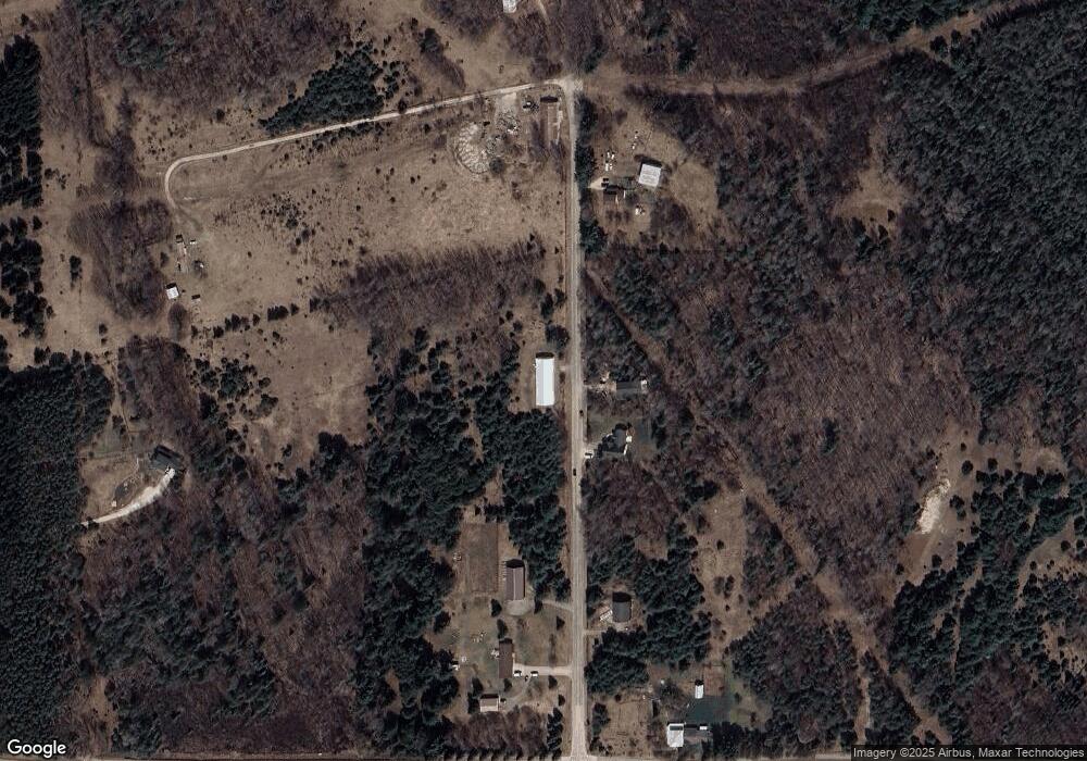 8815 See Rd, Charlevoix, MI 49720 - photo 1