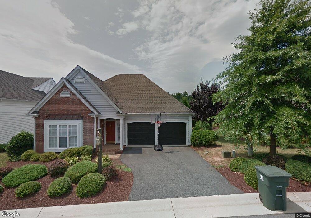 1211 Courtyard Dr, Charlottesville, VA 22903 - photo 1