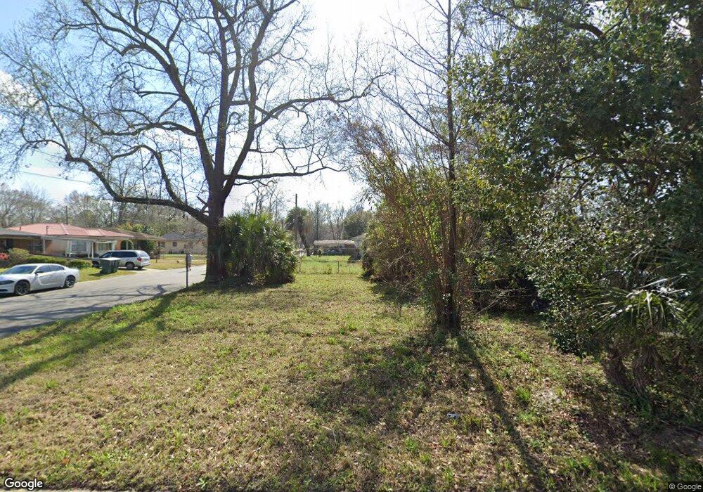 701 W 48th St, Savannah, GA 31405 - photo 1