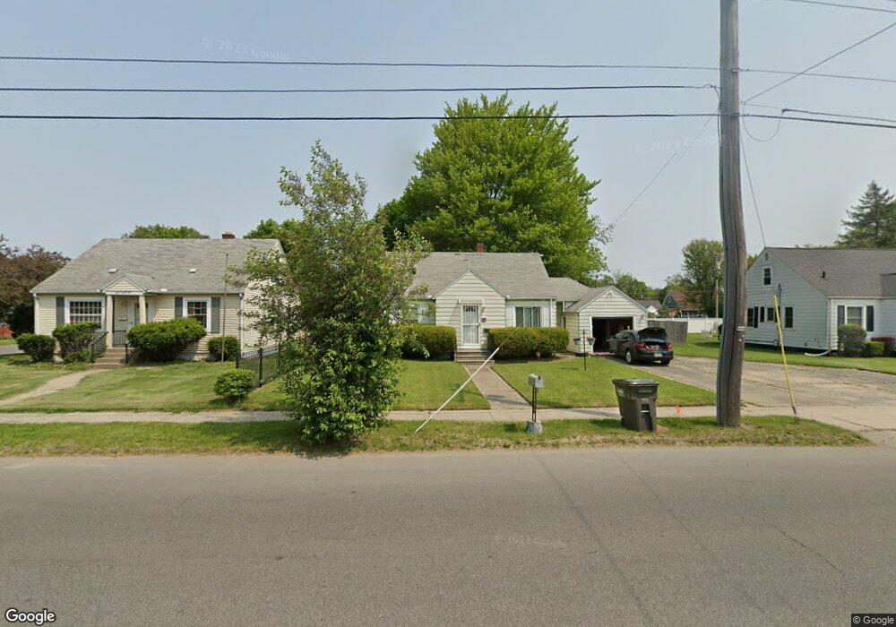 734 W Lusher Ave, Elkhart, IN 46517 - photo 1