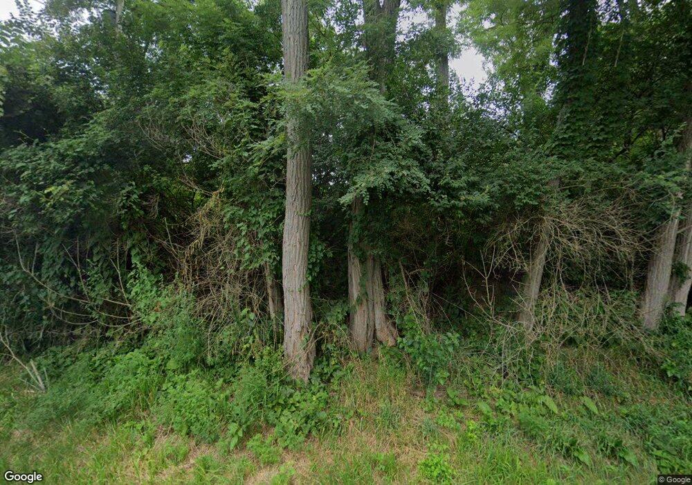 4338 N Koerner Rd, Peoria, IL 61615 - photo 1