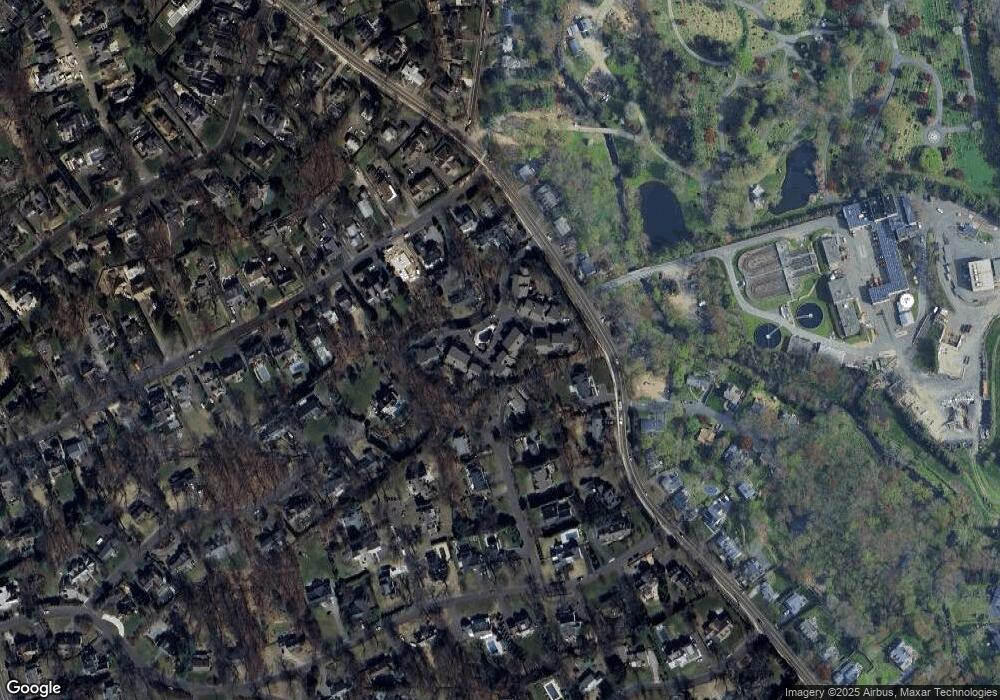 377 Main St unit 3 Unit 3, New Canaan, CT 06840 - photo 1