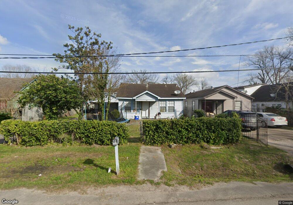 2911 King St, Houston, TX 77026 - photo 1