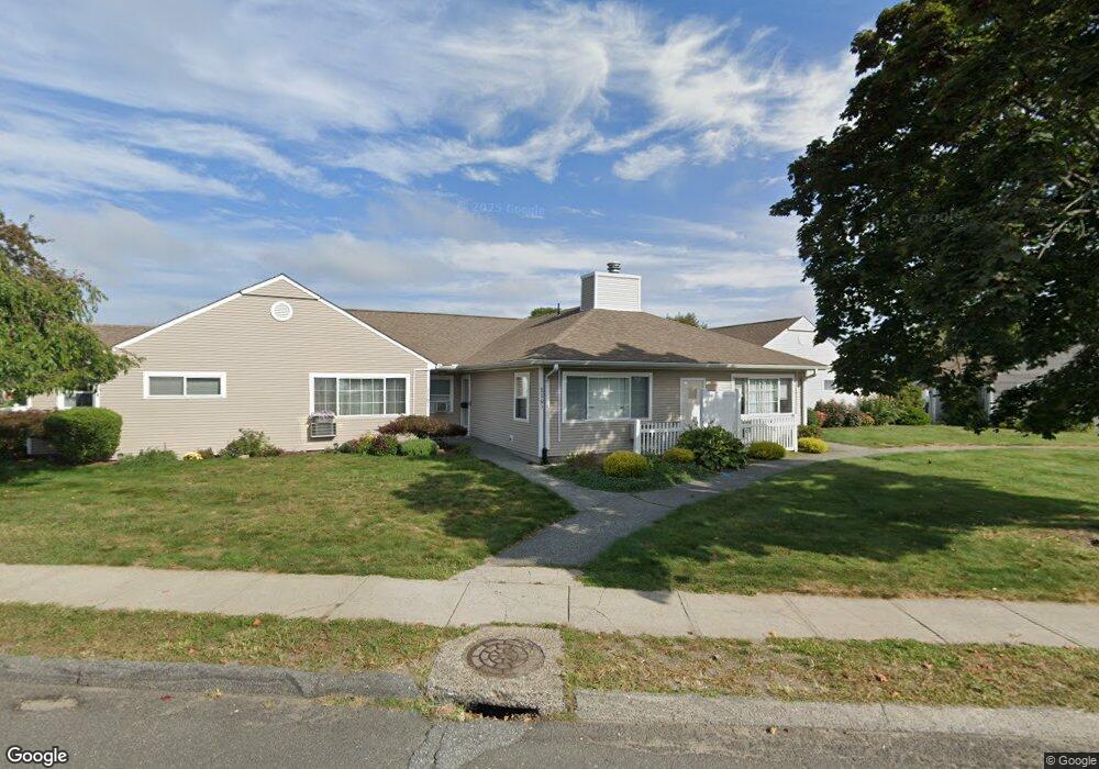 1167 James St, Chicopee, MA 01022 - photo 1